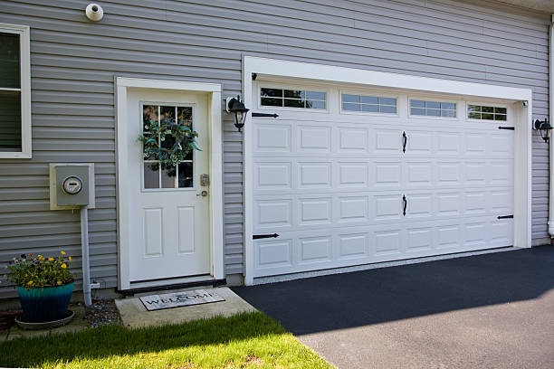 24/7 Emergency Garage Door Panel Replacement experts in York County County, SC